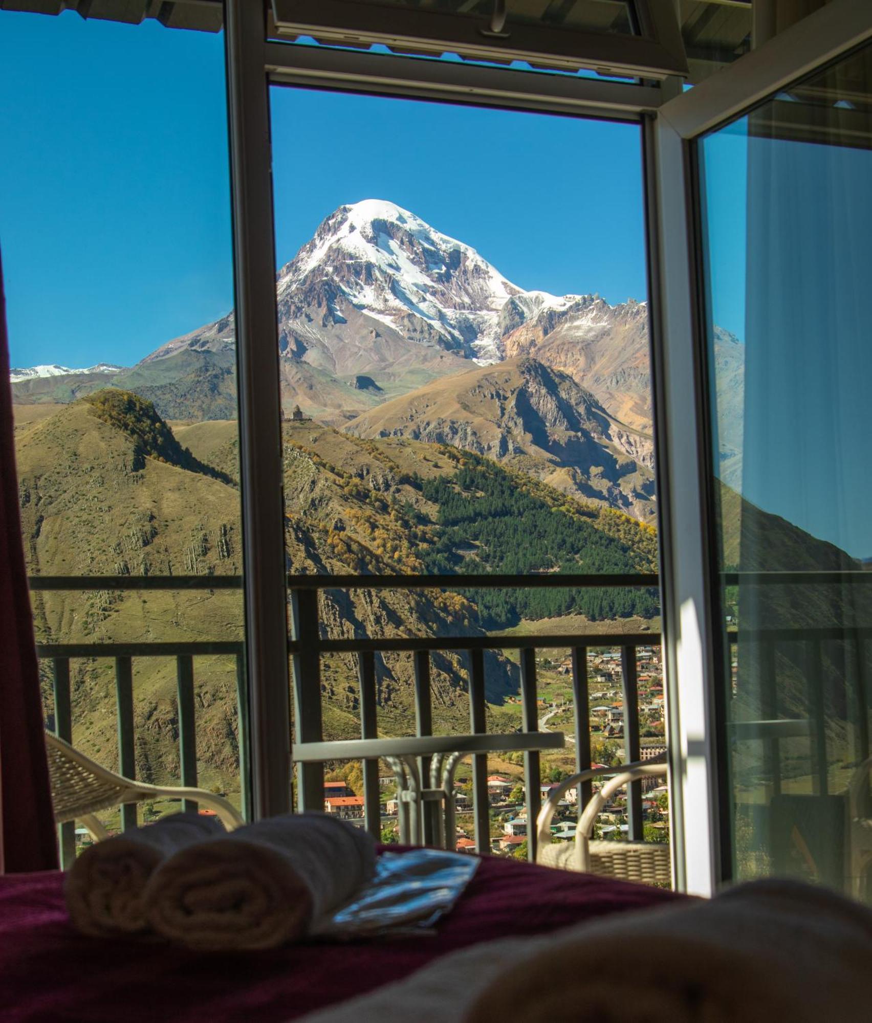 Planet Kazbegi Hotel Exterior photo